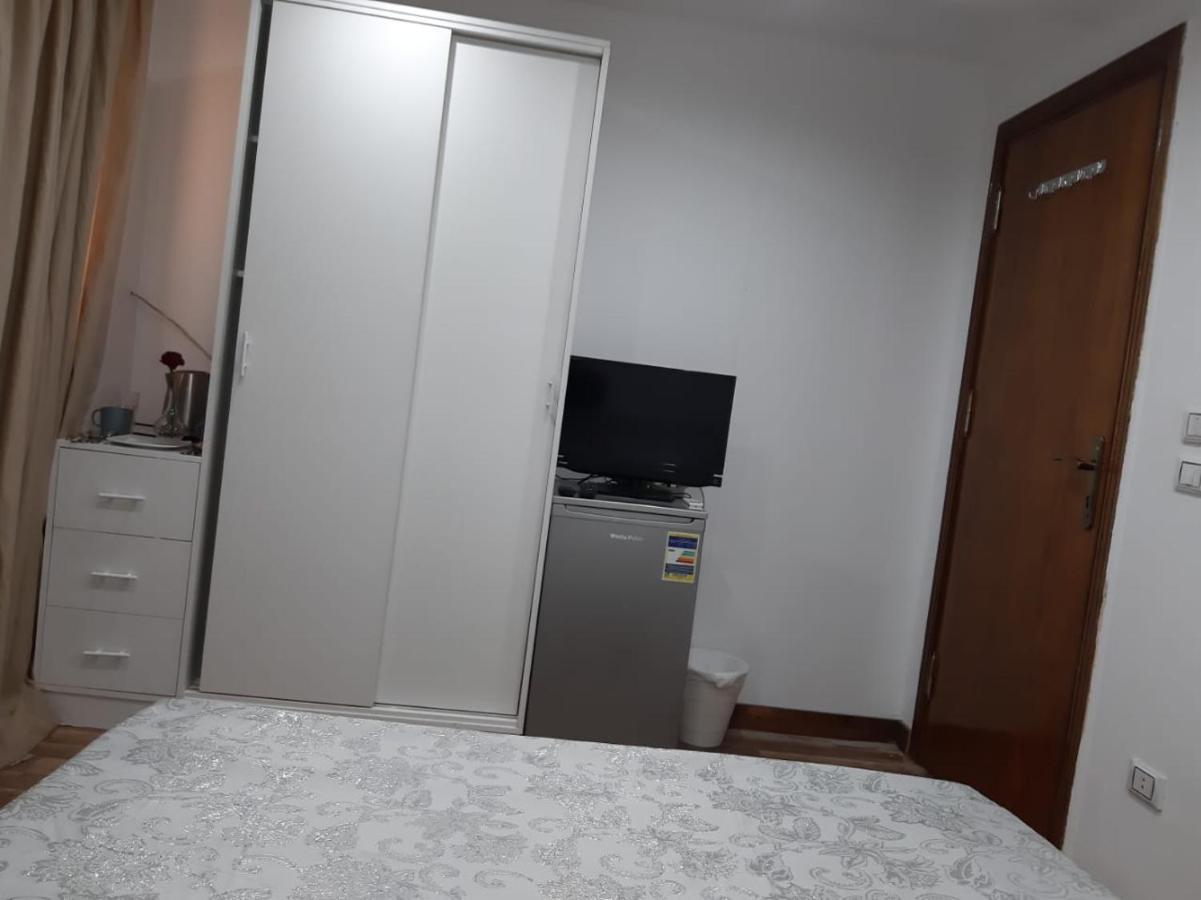 Lilly Rooms And Studio Hurghada Bagian luar foto