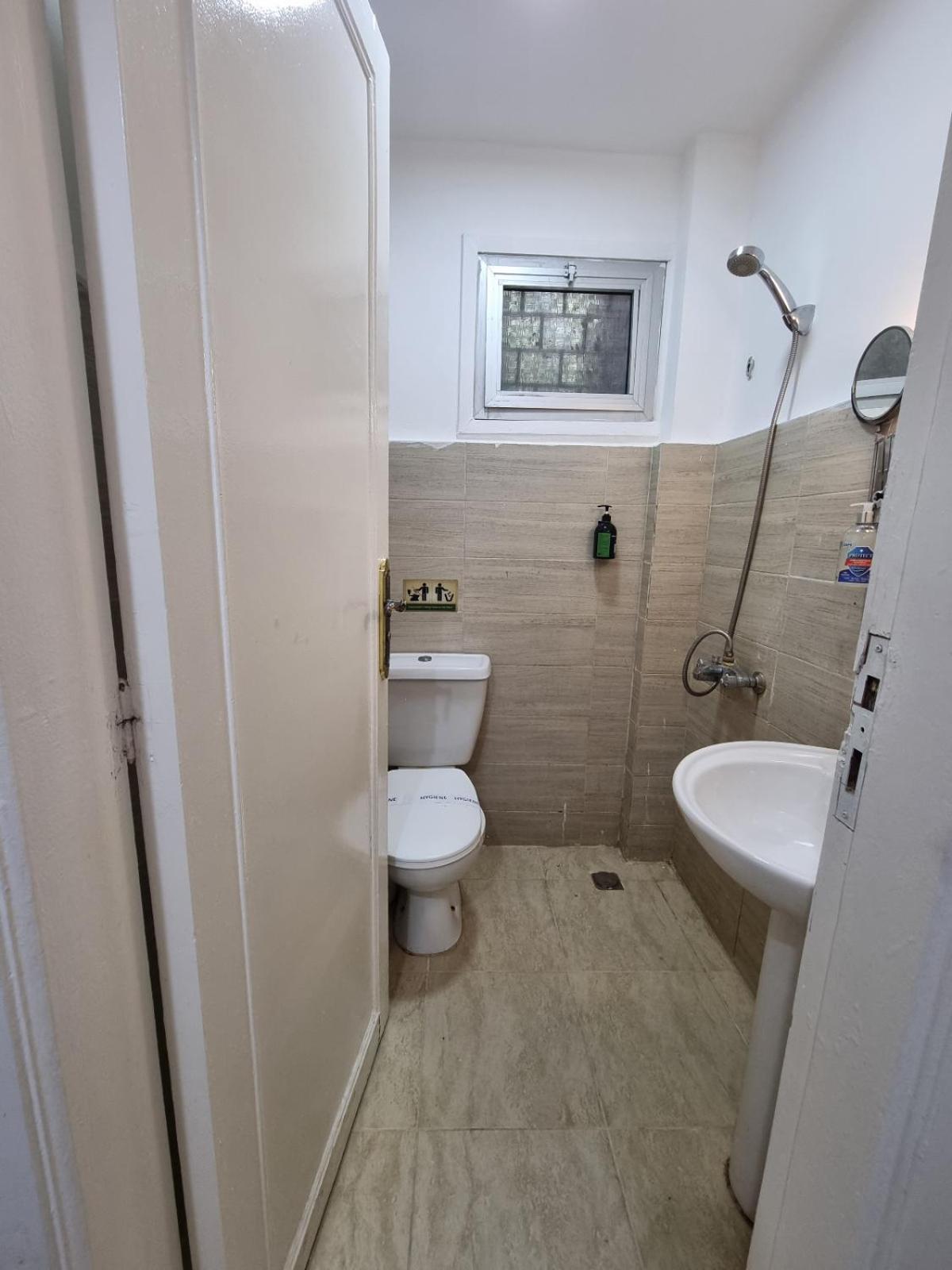 Lilly Rooms And Studio Hurghada Bagian luar foto