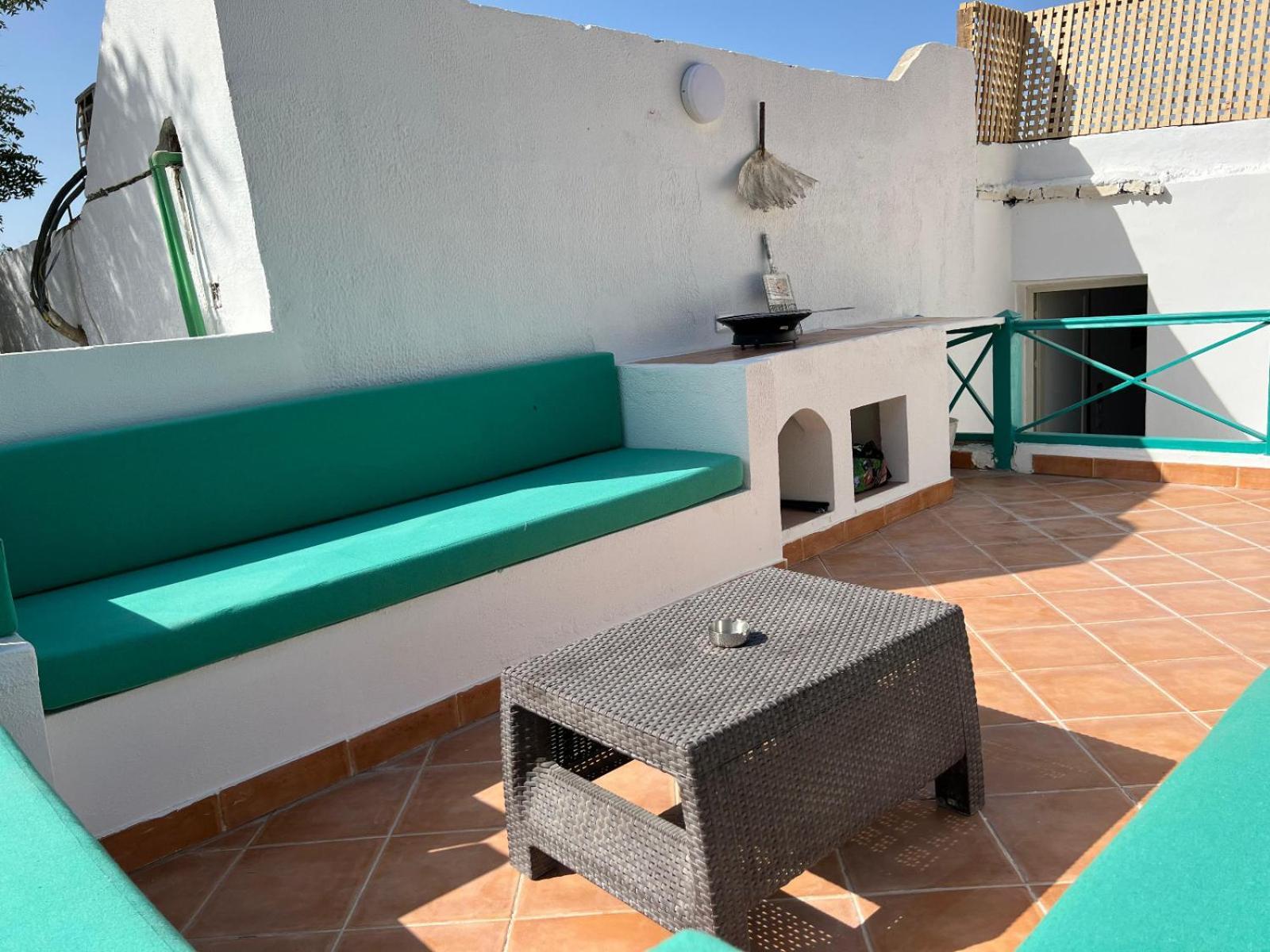 Lilly Rooms And Studio Hurghada Bagian luar foto