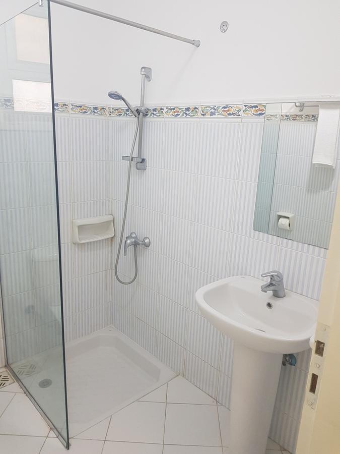 Lilly Rooms And Studio Hurghada Bagian luar foto
