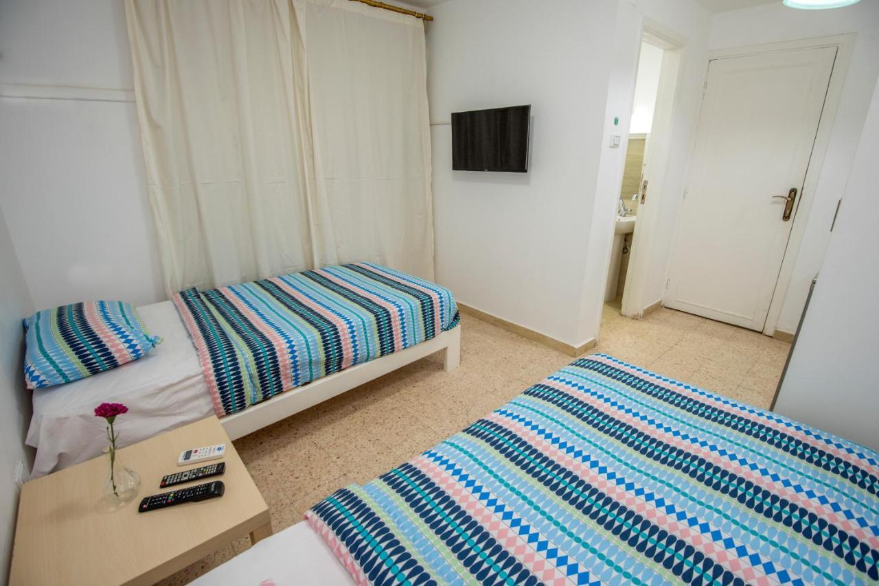 Lilly Rooms And Studio Hurghada Bagian luar foto