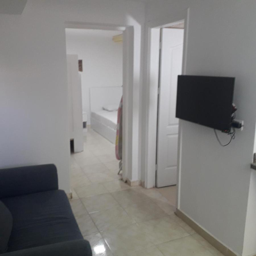 Lilly Rooms And Studio Hurghada Bagian luar foto